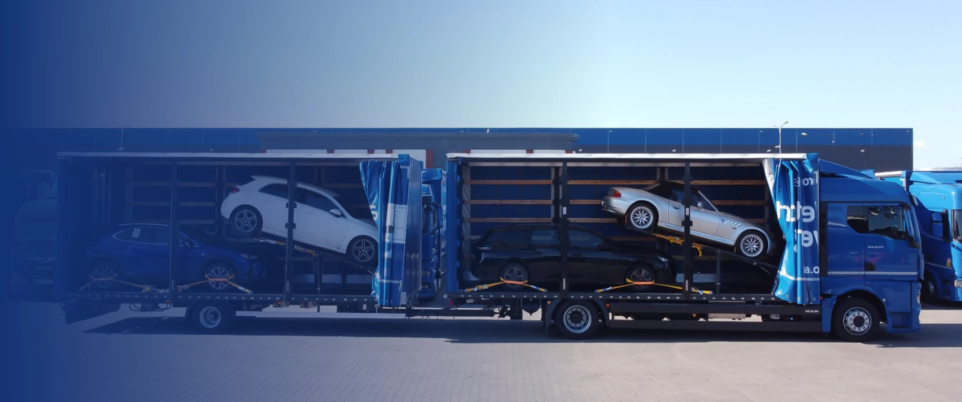 Transport samochod&oacute;w
z&nbsp;Holandii do Polski
